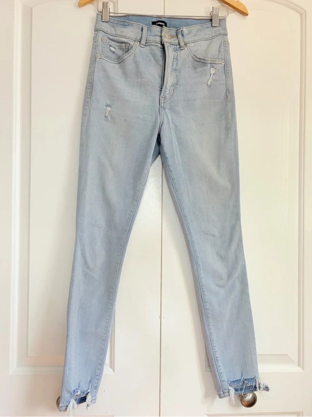 Express Jeans Bundle Women Size 4 Skinny Mid Rise Distressed Denim 2 Pair - Picture 2 of 16